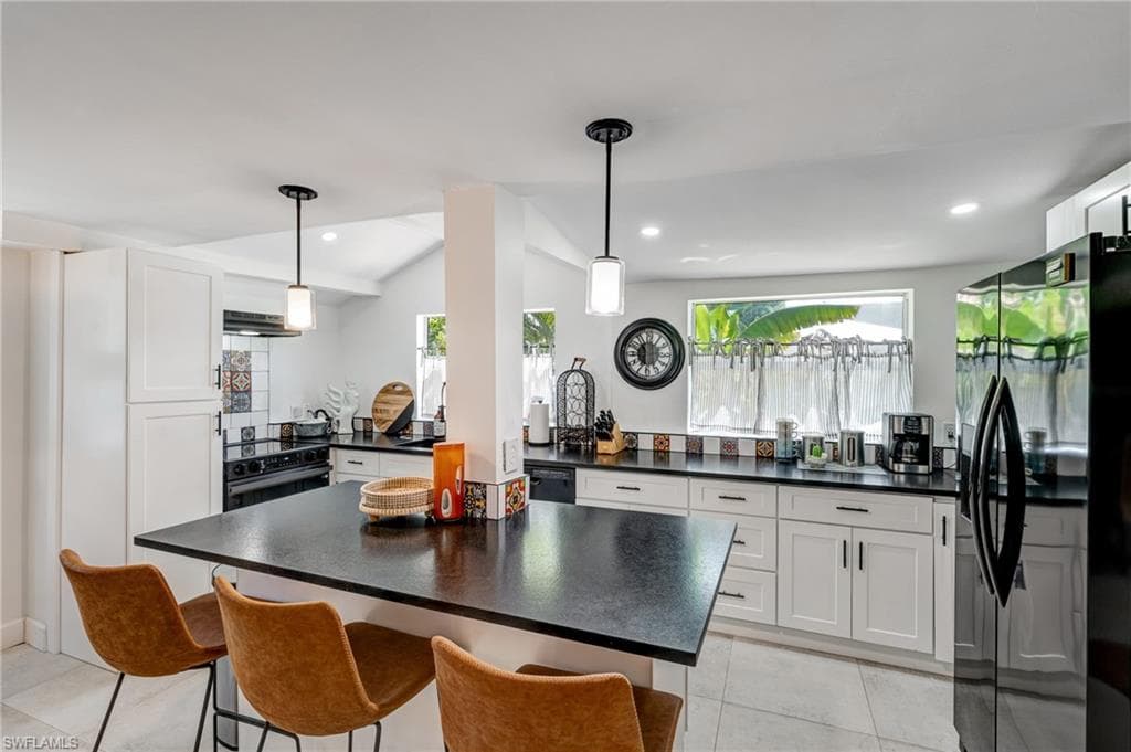 2656 Shriver Dr, Fort Myers, FL 33901-11