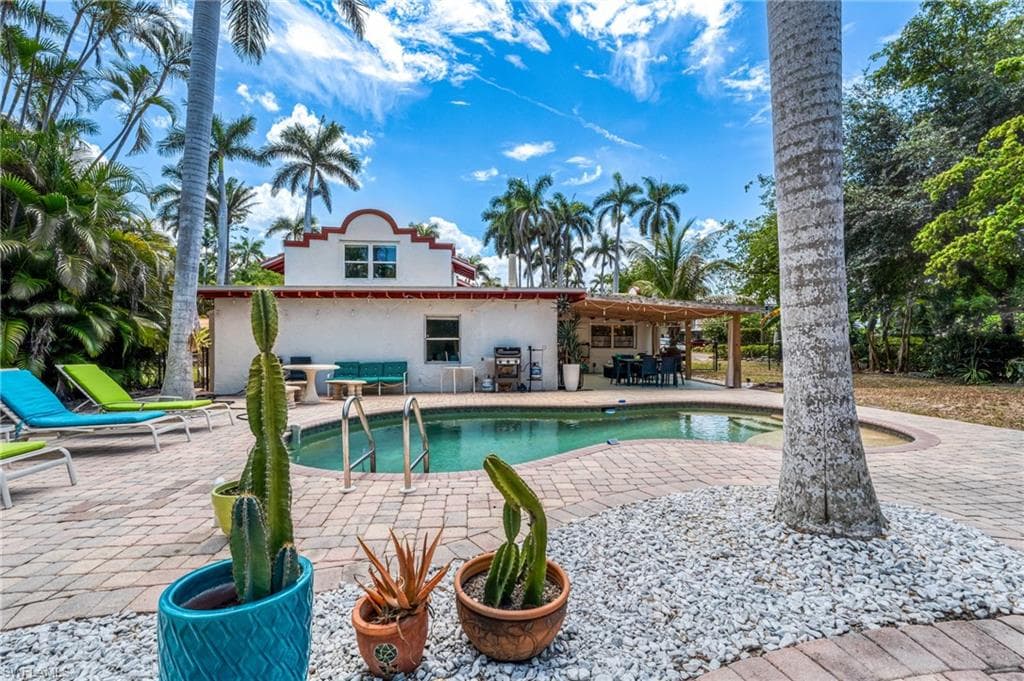 2656 Shriver Dr, Fort Myers, FL 33901-28