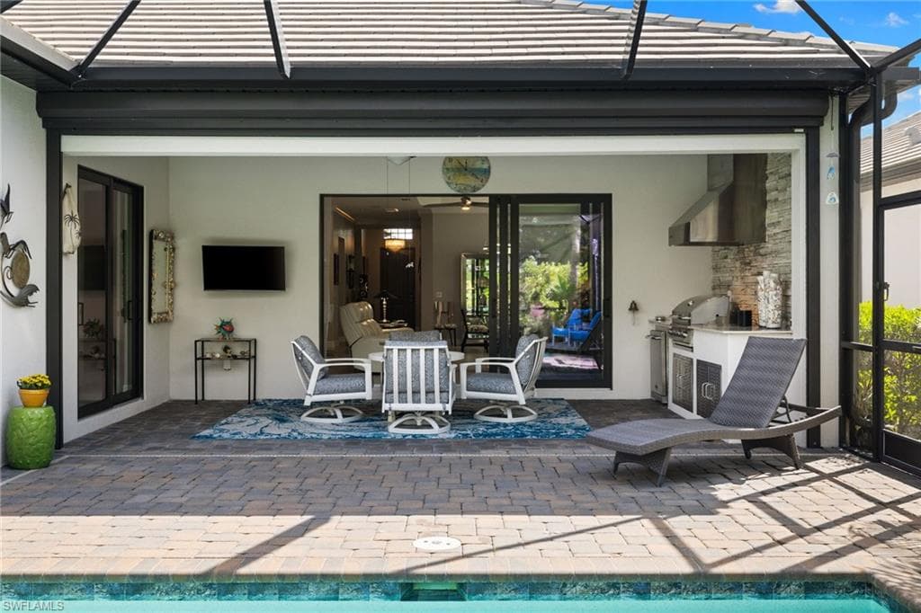 1819 Mustique St, Naples, FL 34120-32