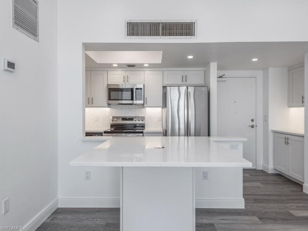 180 Seaview Ct 1209, Marco Island, FL 34145-15