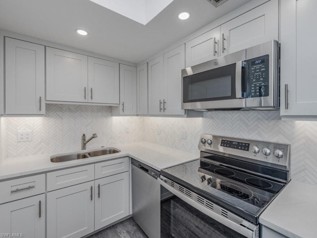 180 Seaview Ct 1209, Marco Island, FL 34145-16