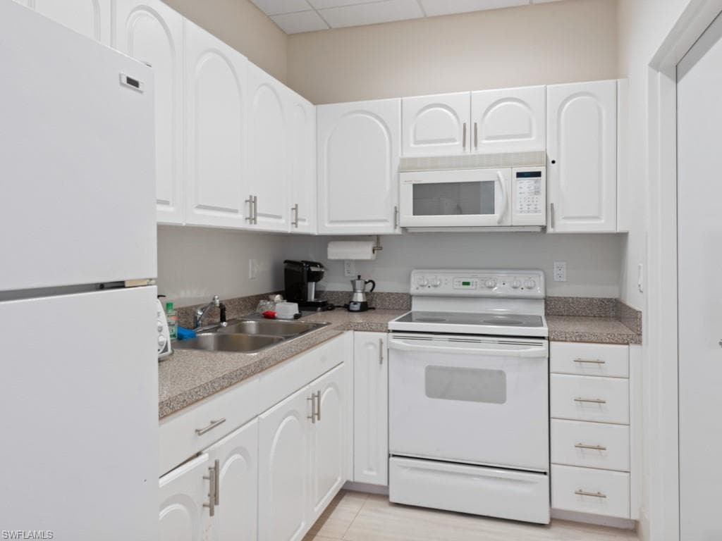 180 Seaview Ct 1209, Marco Island, FL 34145-30