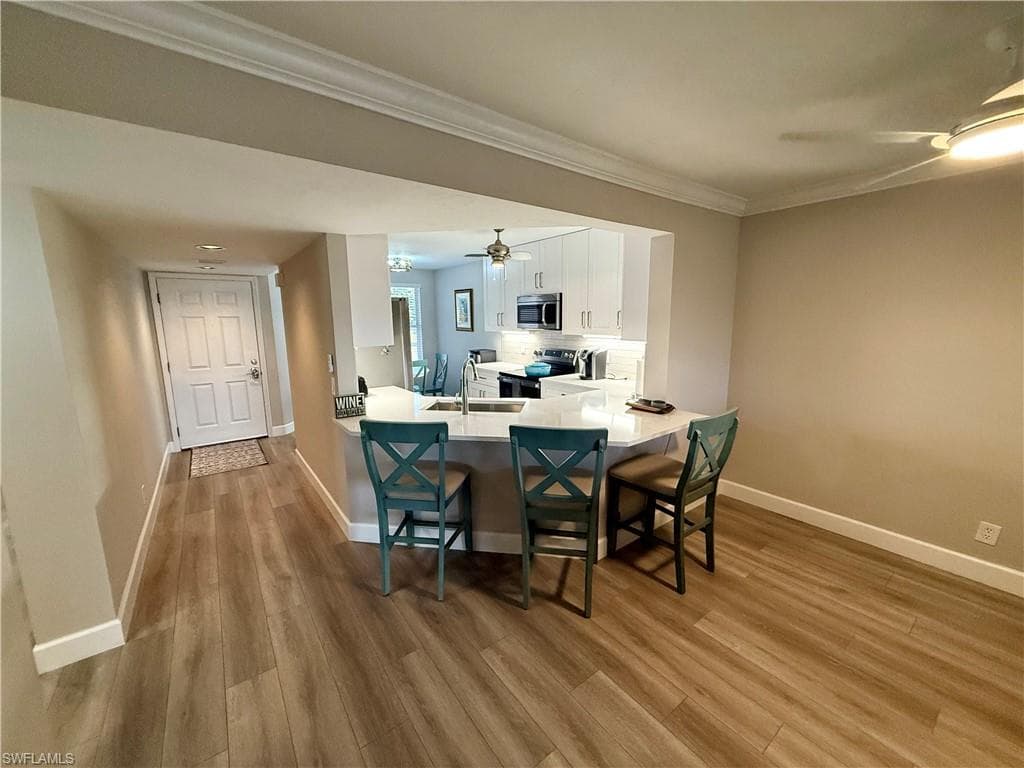 300 Horse Creek Dr 307, Naples, FL 34110-6