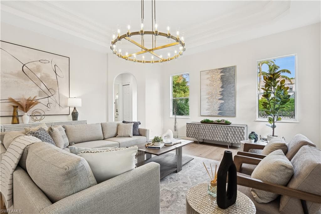 677 5th Ave N, Naples, FL 34102-12