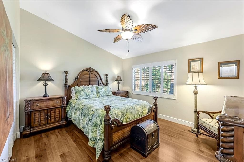 194 Albi Rd 8, Naples, FL 34112-13