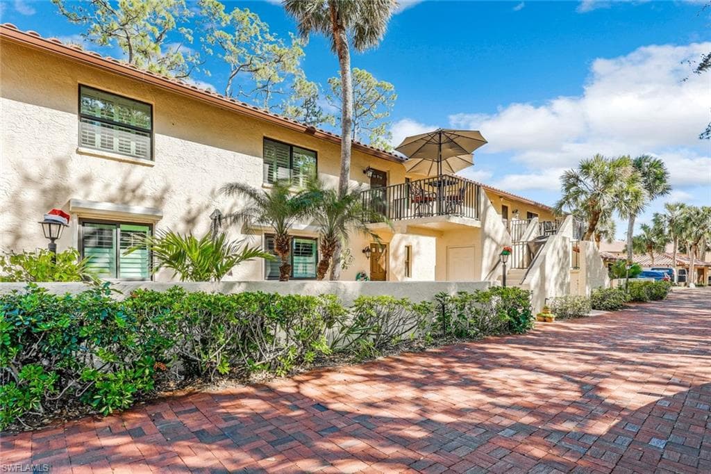 194 Albi Rd 8, Naples, FL 34112-17