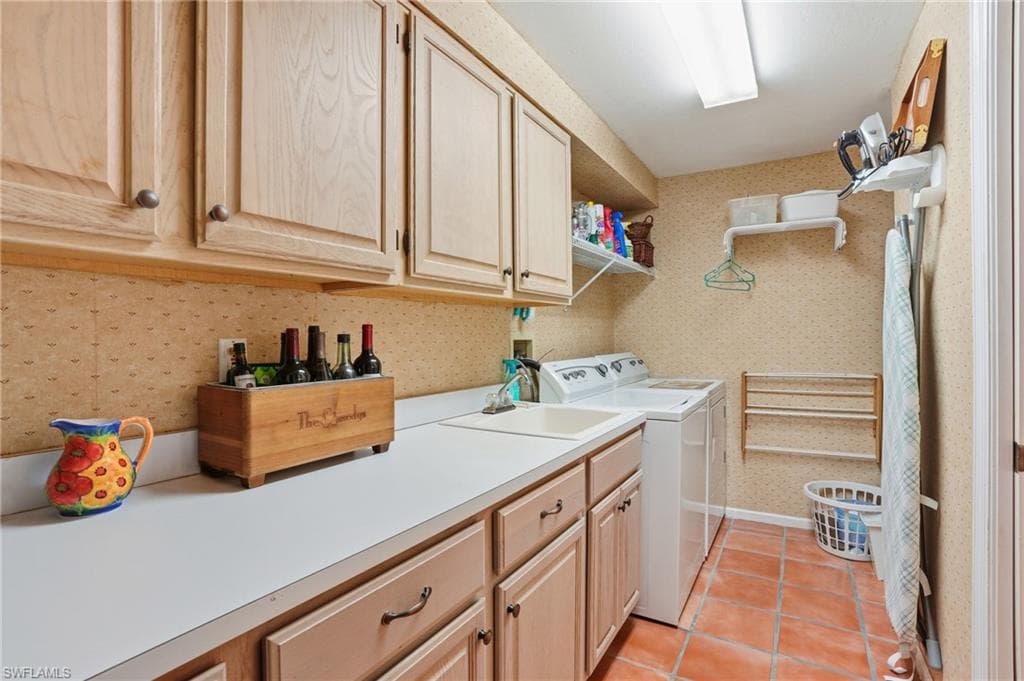 8471 Abbington Cir 1112, Naples, FL 34108-18