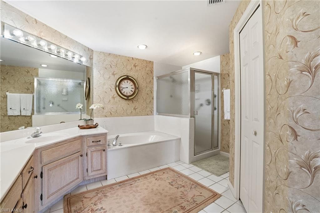 8471 Abbington Cir 1112, Naples, FL 34108-23