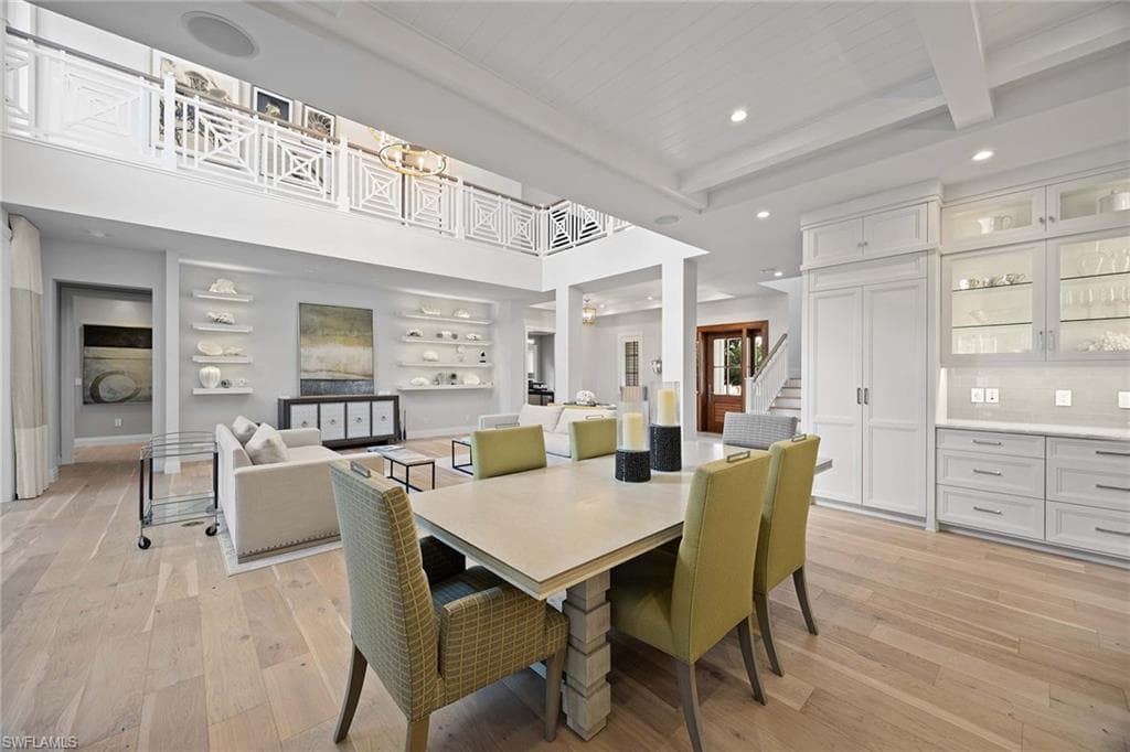 730 9th Ave S, Naples, FL 34102-15