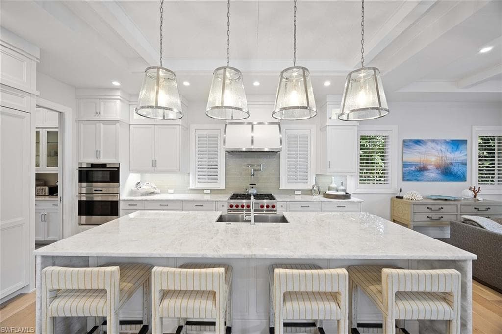 730 9th Ave S, Naples, FL 34102-18