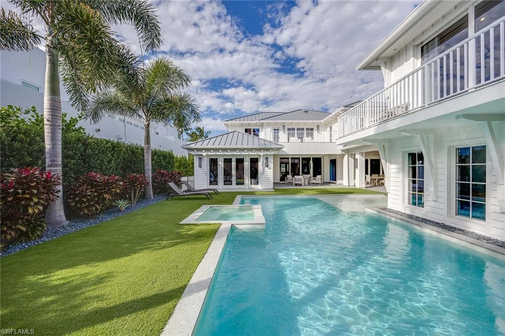 730 9th Ave S, Naples, FL 34102-31