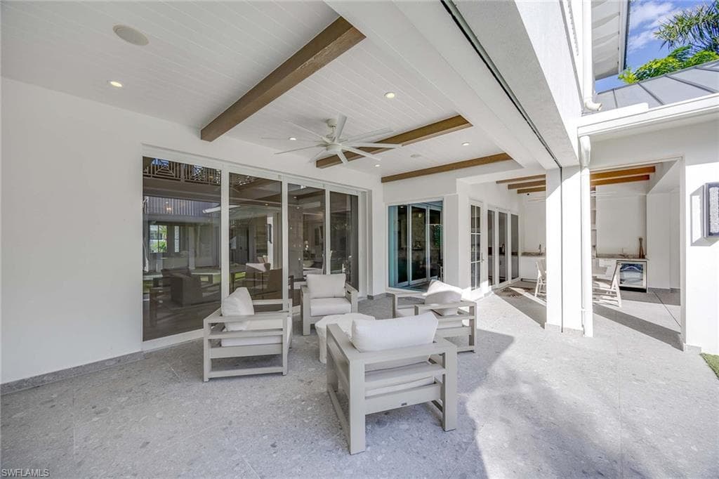 730 9th Ave S, Naples, FL 34102-33