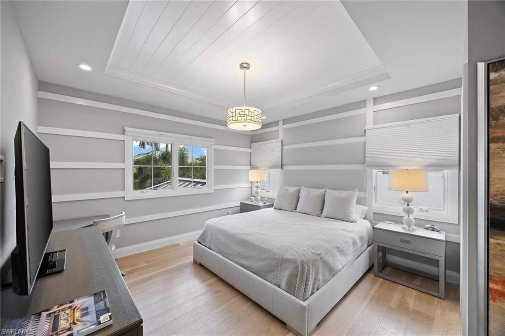 730 9th Ave S, Naples, FL 34102-45