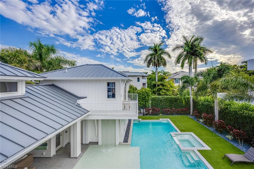 730 9th Ave S, Naples, FL 34102-46