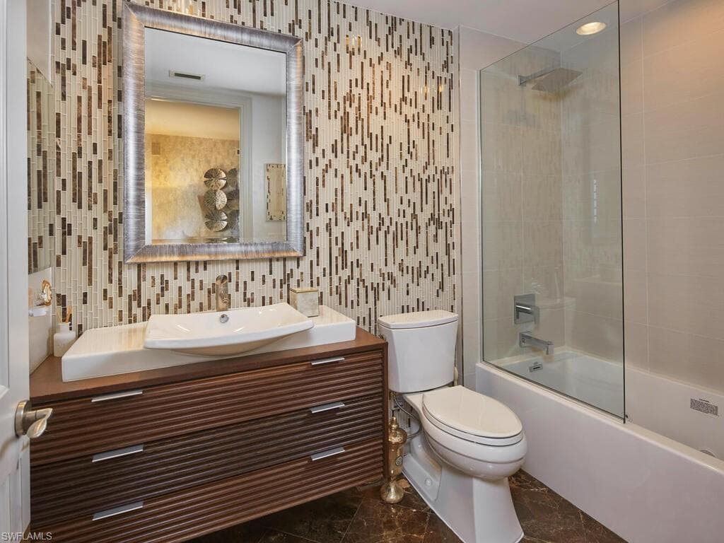 970 Cape Marco Dr 501, Marco Island, FL 34145-17