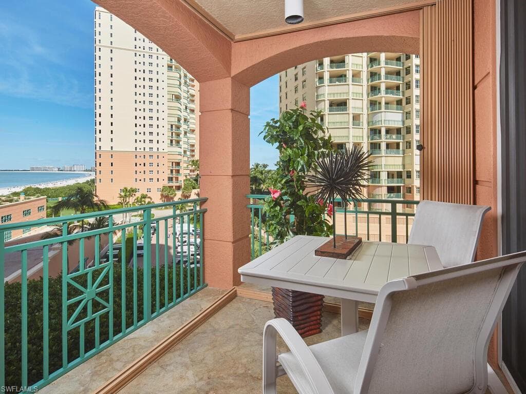 970 Cape Marco Dr 501, Marco Island, FL 34145-18