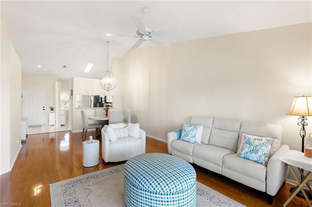 6660 Huntington Lakes Cir 204, Naples, FL 34119-11