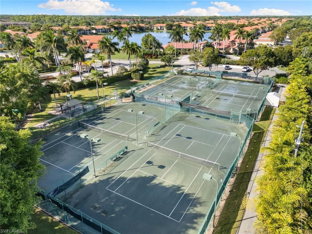 6660 Huntington Lakes Cir 204, Naples, FL 34119-31