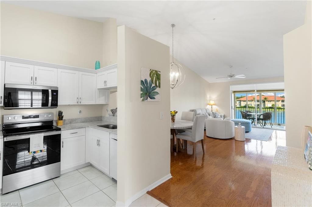 6660 Huntington Lakes Cir 204, Naples, FL 34119-3