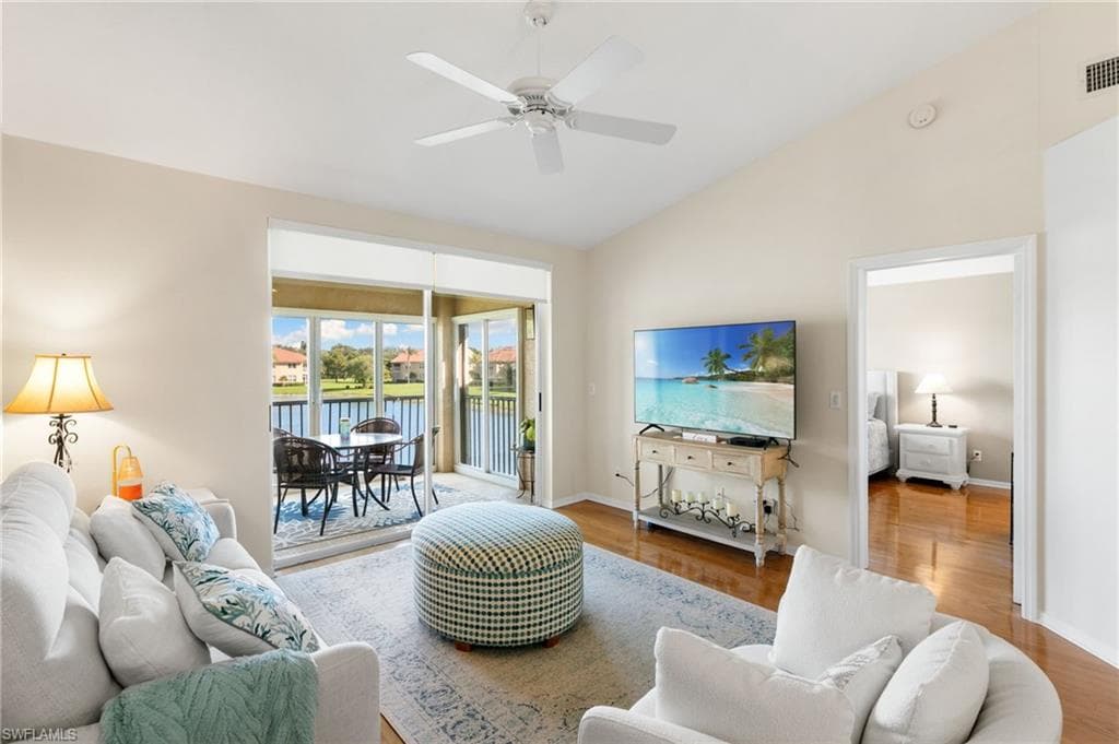 6660 Huntington Lakes Cir 204, Naples, FL 34119-4