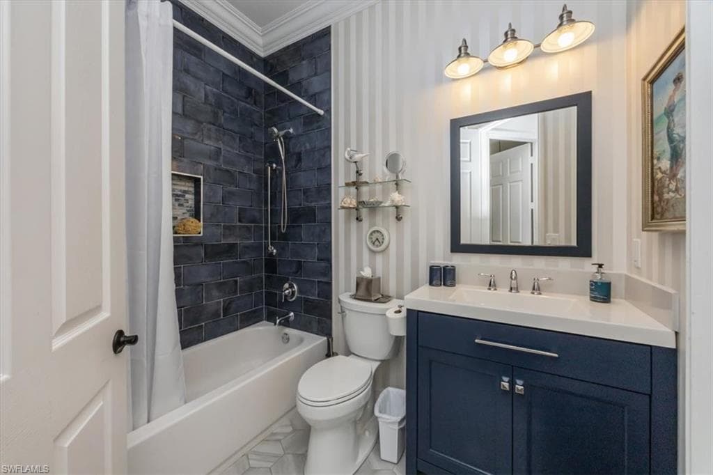 13456 Mandarin Cir, Naples, FL 34109-19