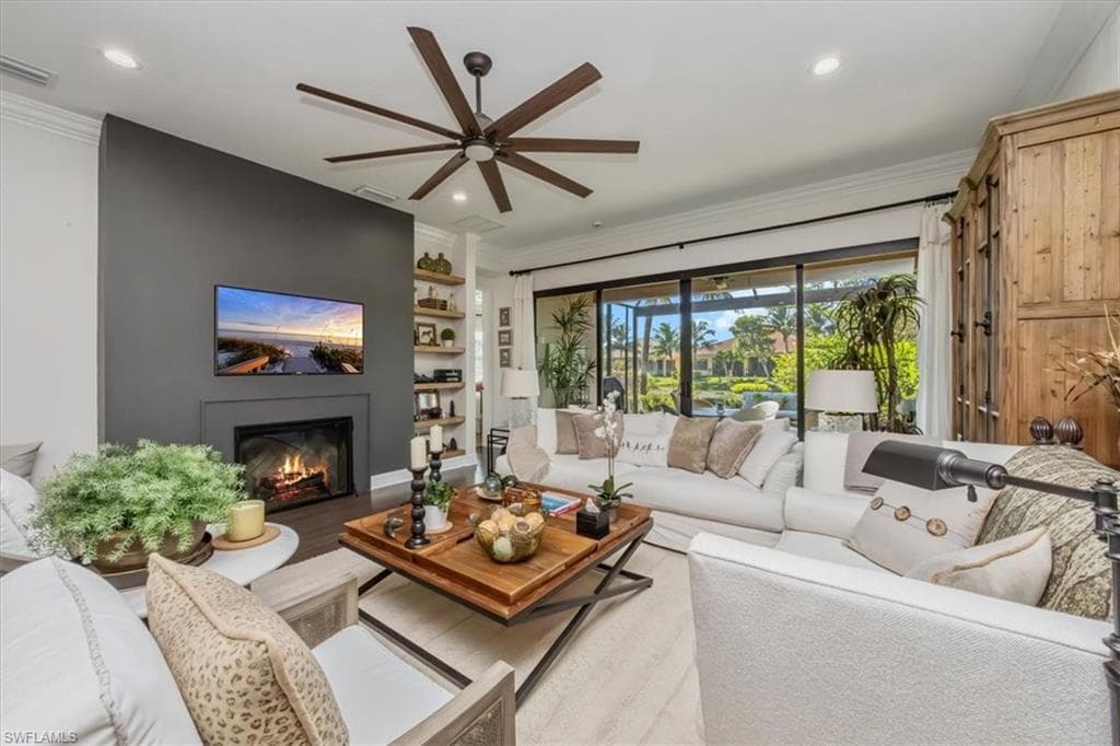 13456 Mandarin Cir, Naples, FL 34109-6