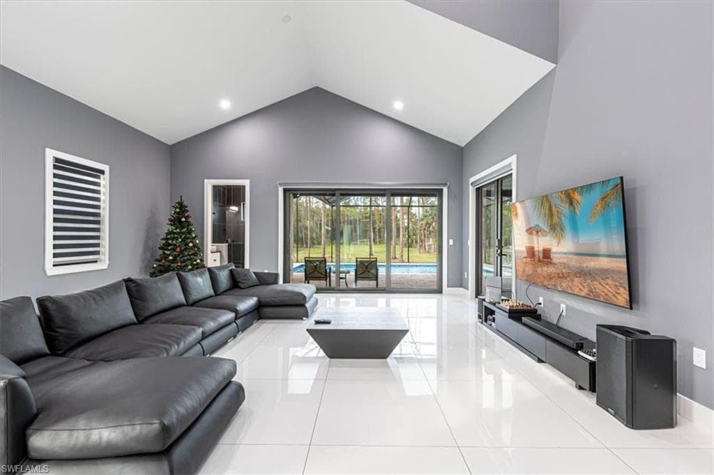 4029 2nd Ave SE, Naples, FL 34117-11