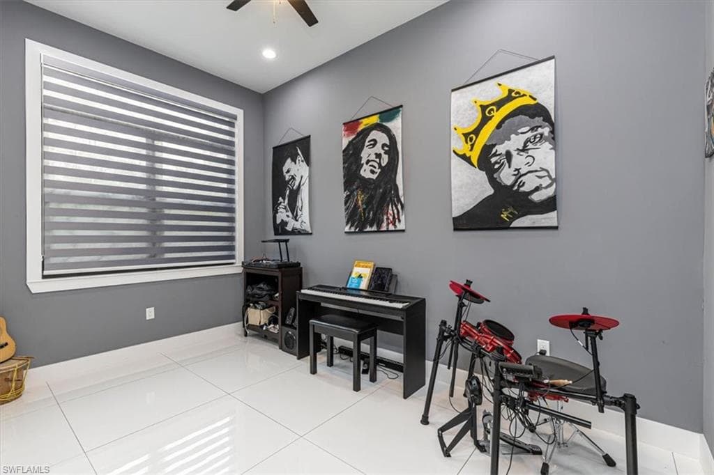 4029 2nd Ave SE, Naples, FL 34117-12