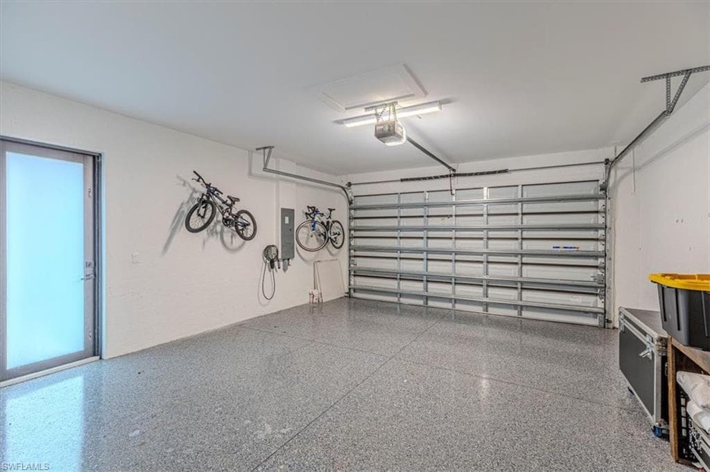 4029 2nd Ave SE, Naples, FL 34117-22