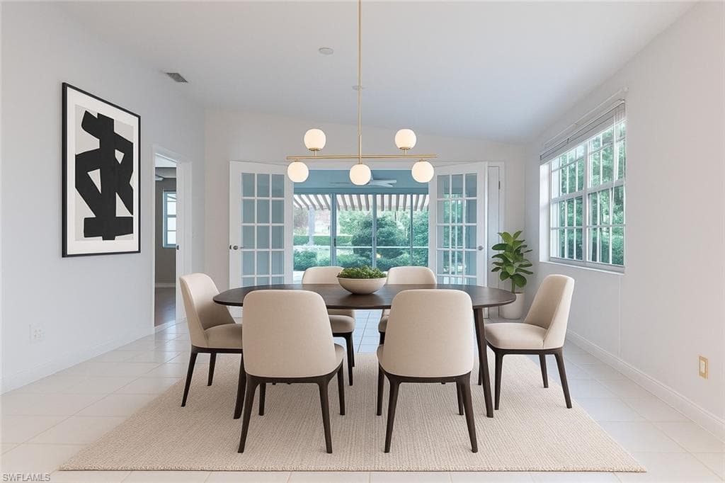 4050 Los Altos Ct, Naples, FL 34109-10