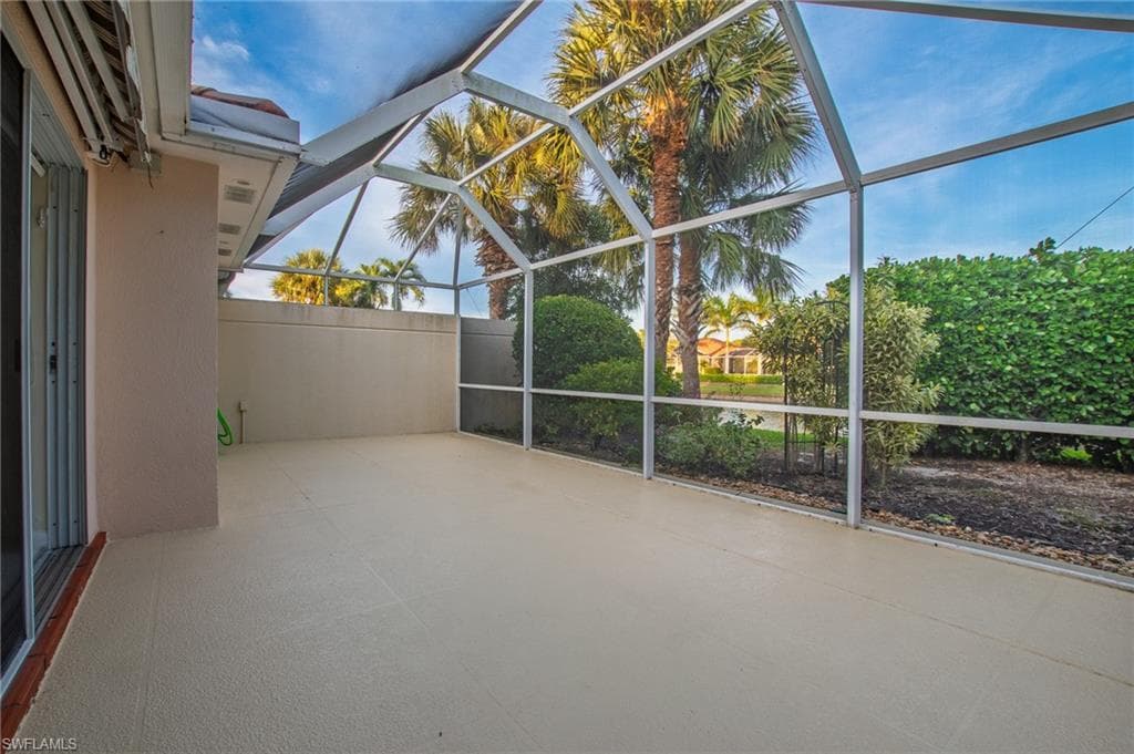 4050 Los Altos Ct, Naples, FL 34109-14