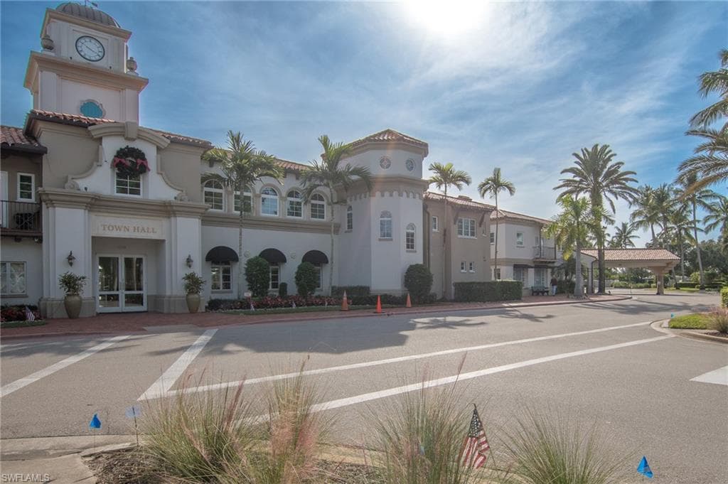 4050 Los Altos Ct, Naples, FL 34109-31