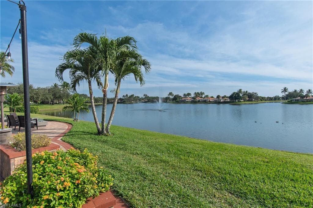 4050 Los Altos Ct, Naples, FL 34109-43