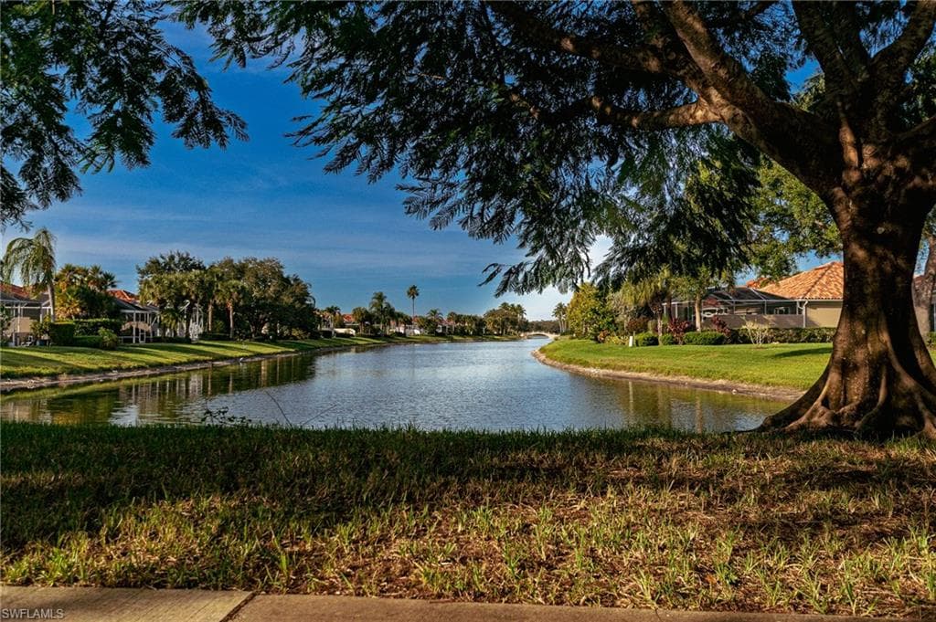 4050 Los Altos Ct, Naples, FL 34109-45