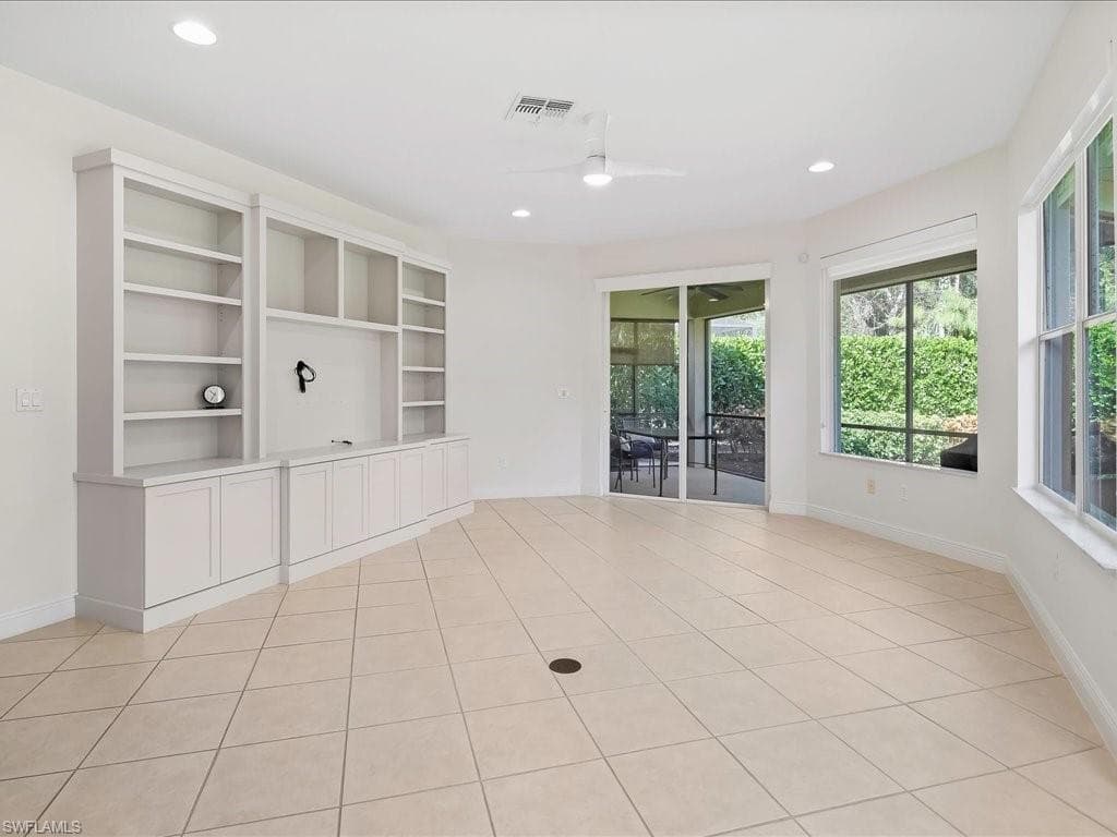 12671 Biscayne Ct, Naples, FL 34105-12