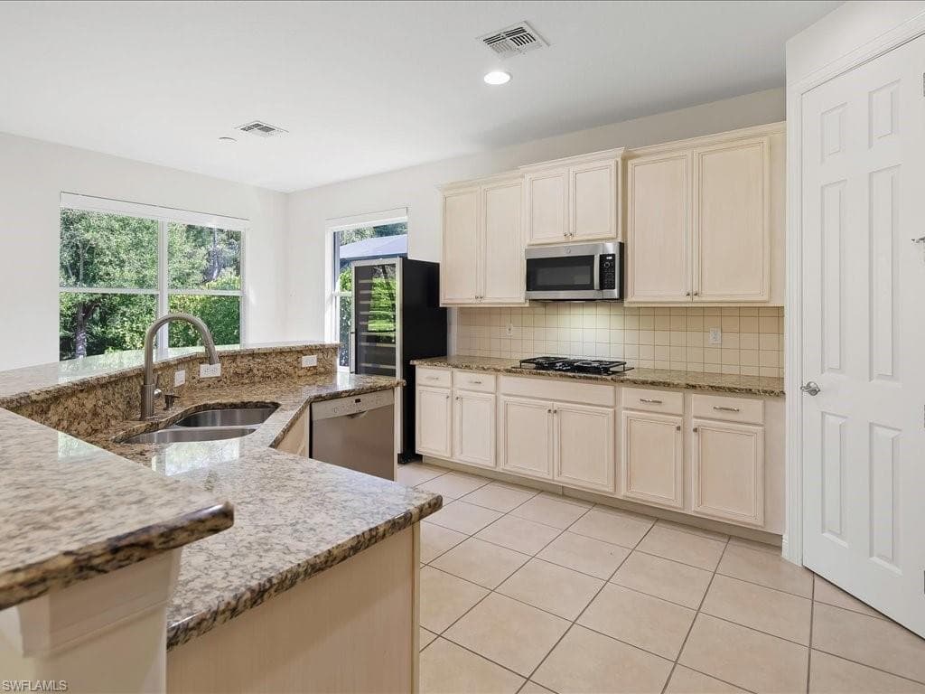 12671 Biscayne Ct, Naples, FL 34105-14