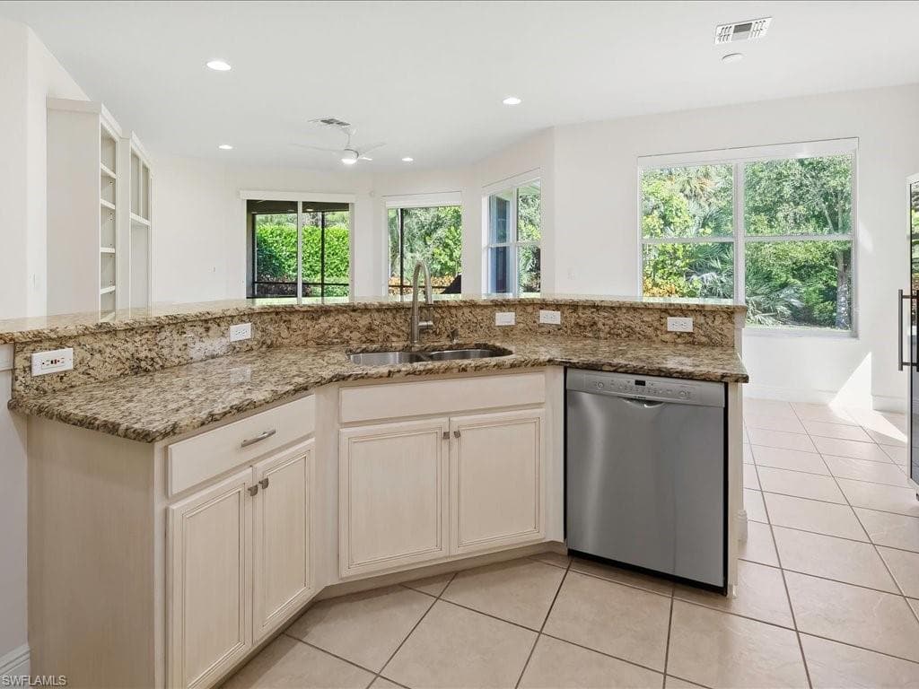 12671 Biscayne Ct, Naples, FL 34105-19