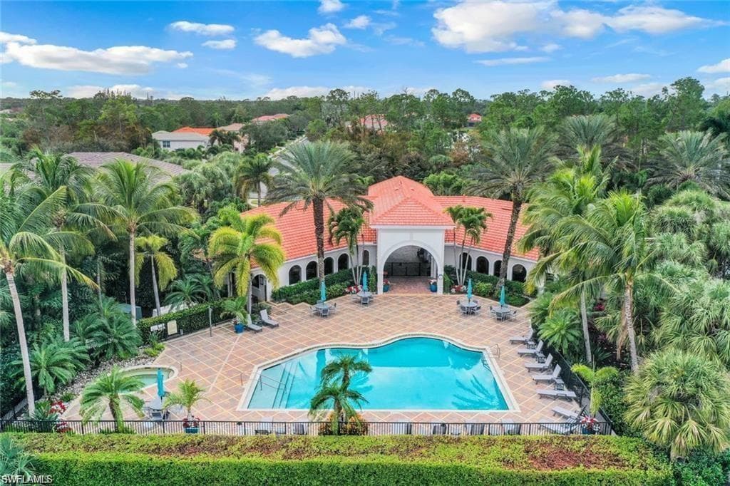 12671 Biscayne Ct, Naples, FL 34105-46