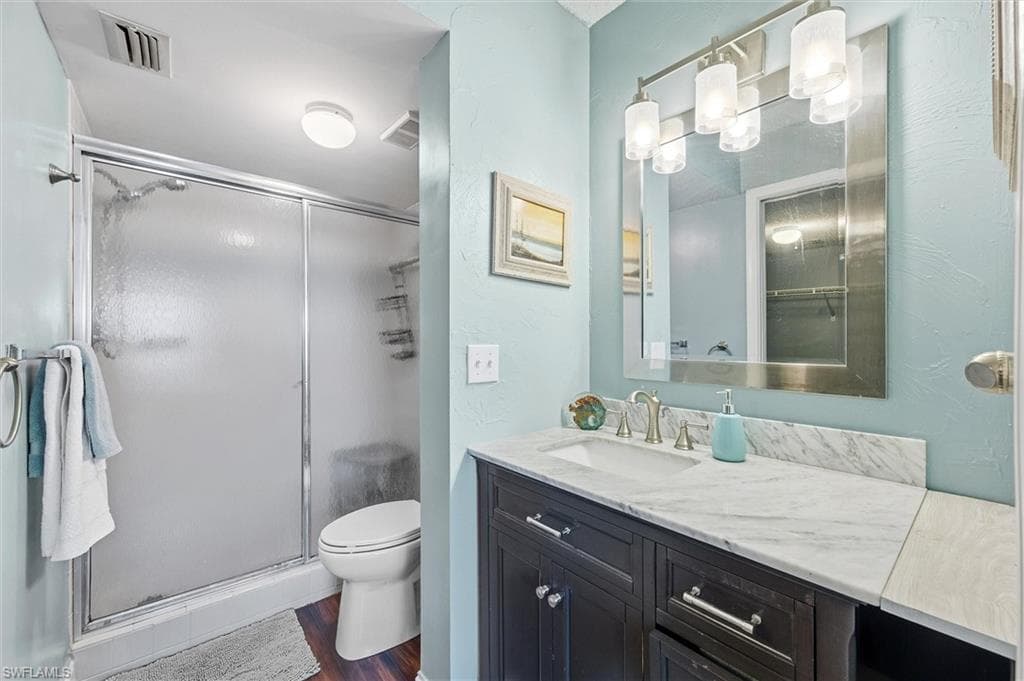 5875 Cobblestone Ln D105, Naples, FL 34112-17