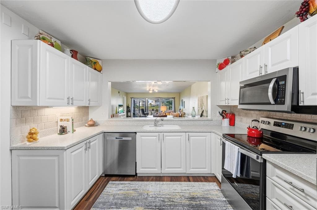 5875 Cobblestone Ln D105, Naples, FL 34112-23