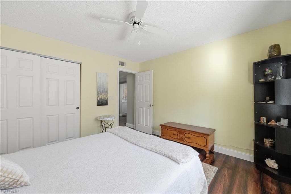 5875 Cobblestone Ln D105, Naples, FL 34112-25