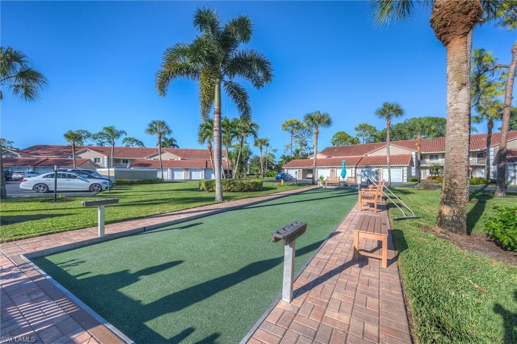 5875 Cobblestone Ln D105, Naples, FL 34112-35