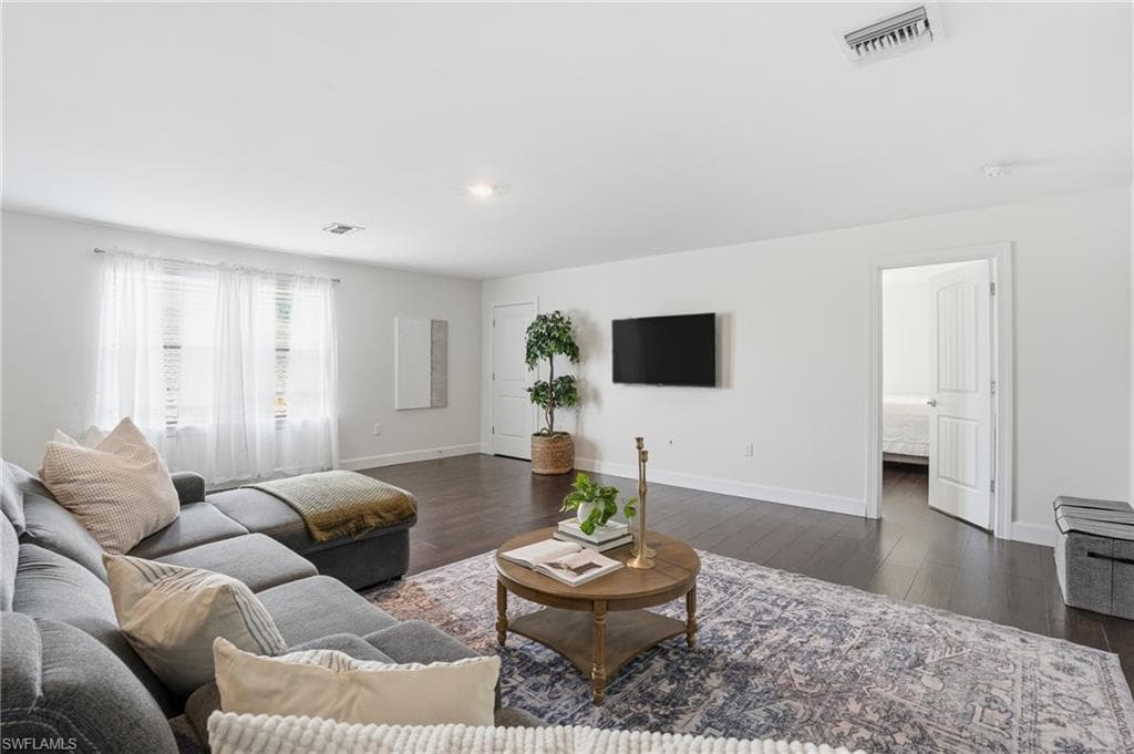 2023 Parson St, Naples, FL 34120-9