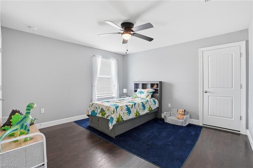 2023 Parson St, Naples, FL 34120-16