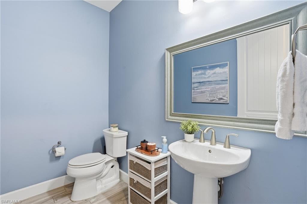 2023 Parson St, Naples, FL 34120-18