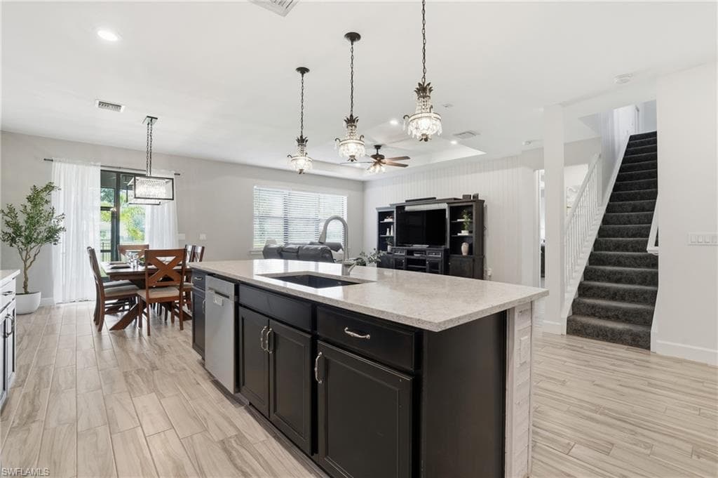 2023 Parson St, Naples, FL 34120-3