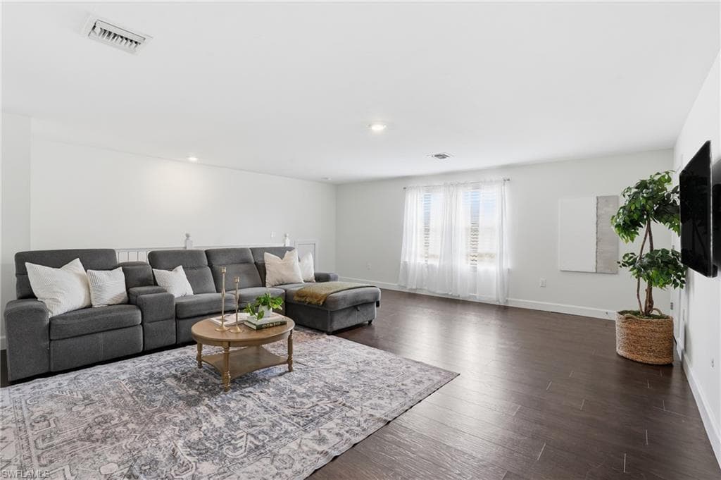 2023 Parson St, Naples, FL 34120-5