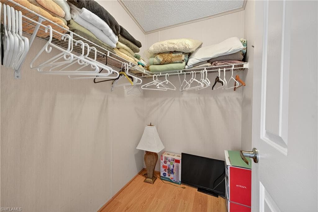 26134 Bonita Fairways Cir, Bonita Springs, FL 34135-37