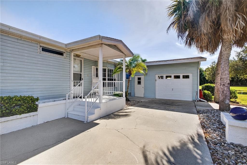 26134 Bonita Fairways Cir, Bonita Springs, FL 34135-6