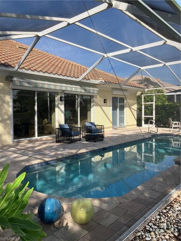 3928 Upolo Ln, Naples, FL 34119-1